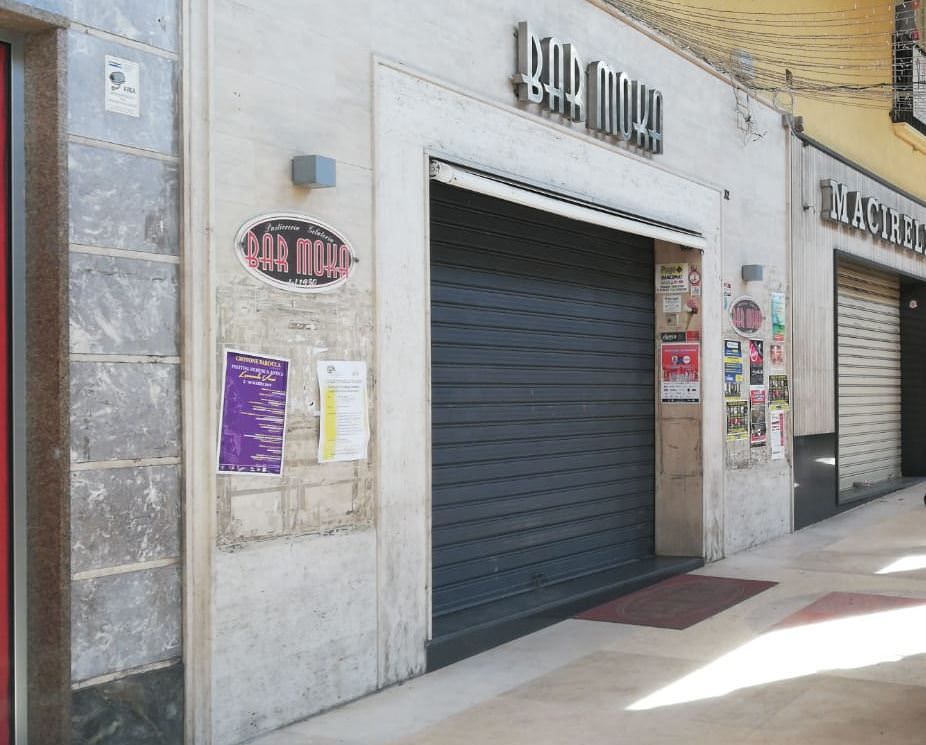 Ucciso per aver danneggiato un bar, fermati nonno e nipote a Crotone