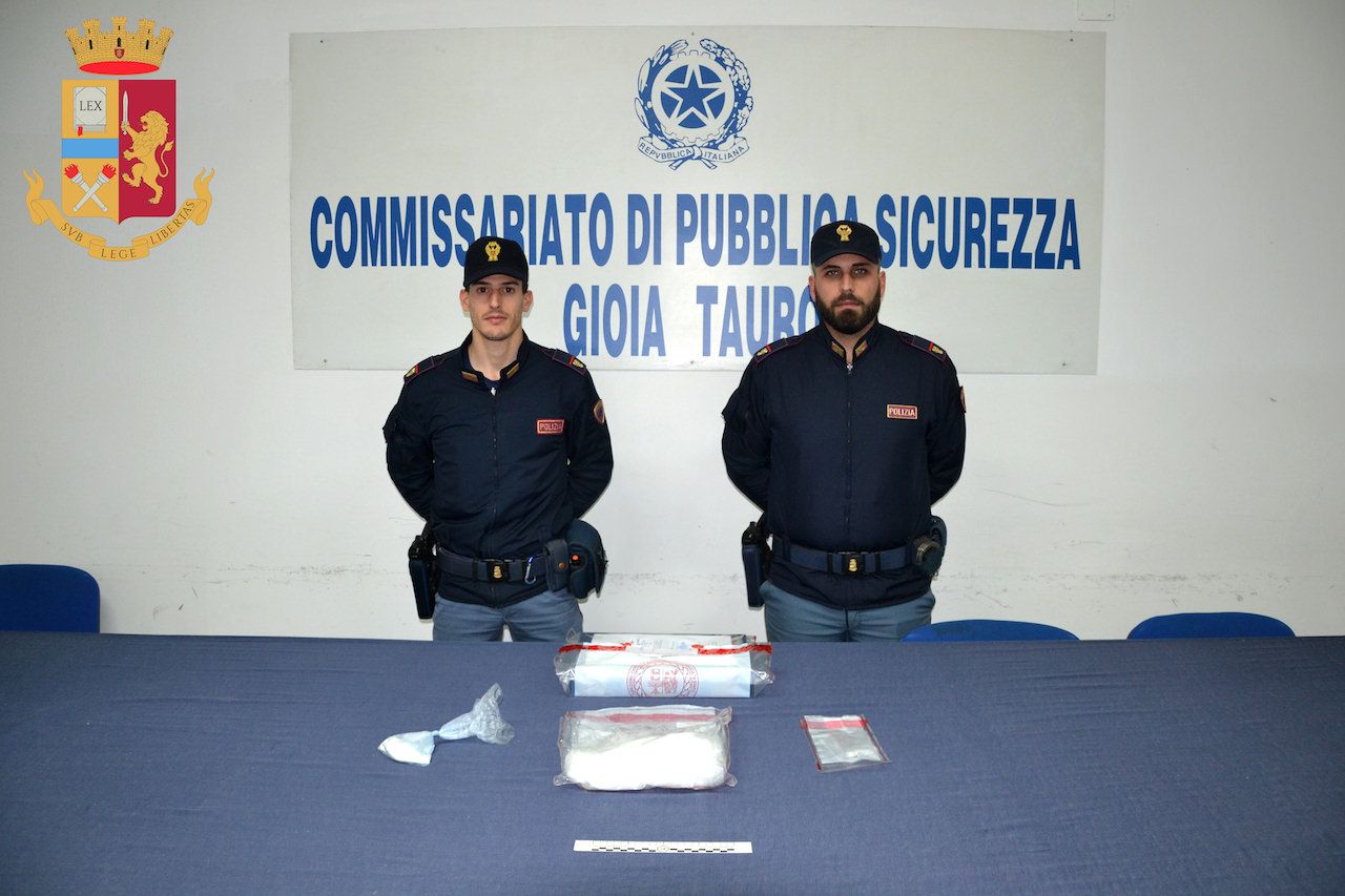 Lamezia, arrestato per droga agente della polizia penitenziaria