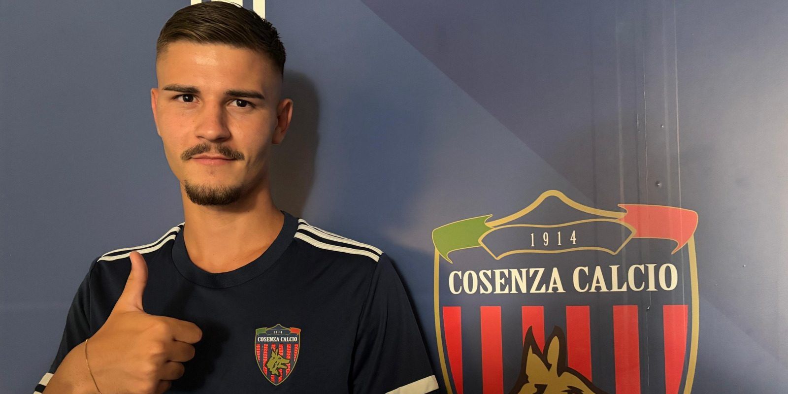 Cosenza, ufficiale l’arrivo di Enrico Giannini: contratto biennale per l’esterno sinistro