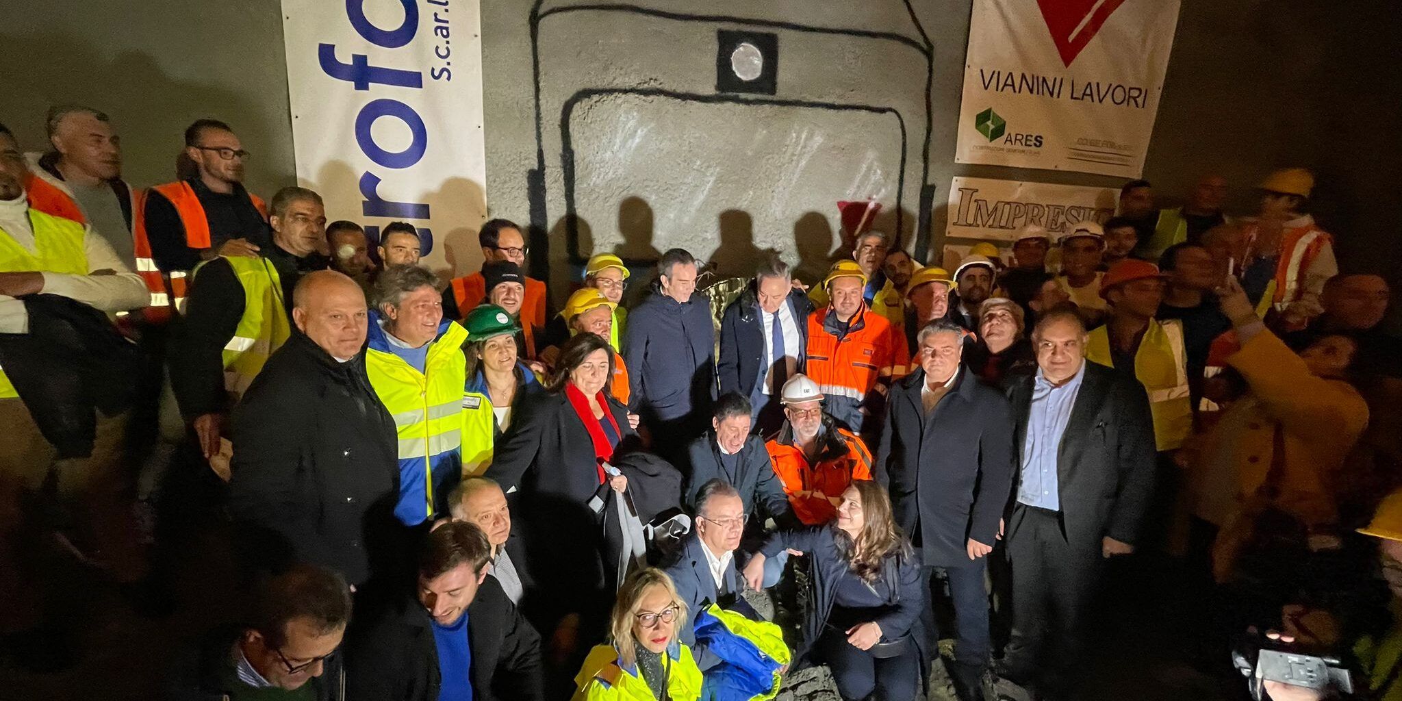 Metro di Catanzaro, aperta la galleria di Germaneto. Occhiuto: una bella pagina, opera conclusa entro dicembre 2023 – VIDEO E FOTO