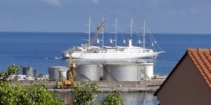 A Vibo Marina arriva la Wind Surf, il veliero da crociera più grande al mondo