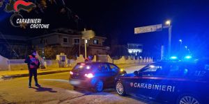 Viola il divieto di avvicinamento: arrestato un uomo sorpreso a soli 120 metri dalla casa della madre