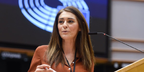 pina picierno scorta