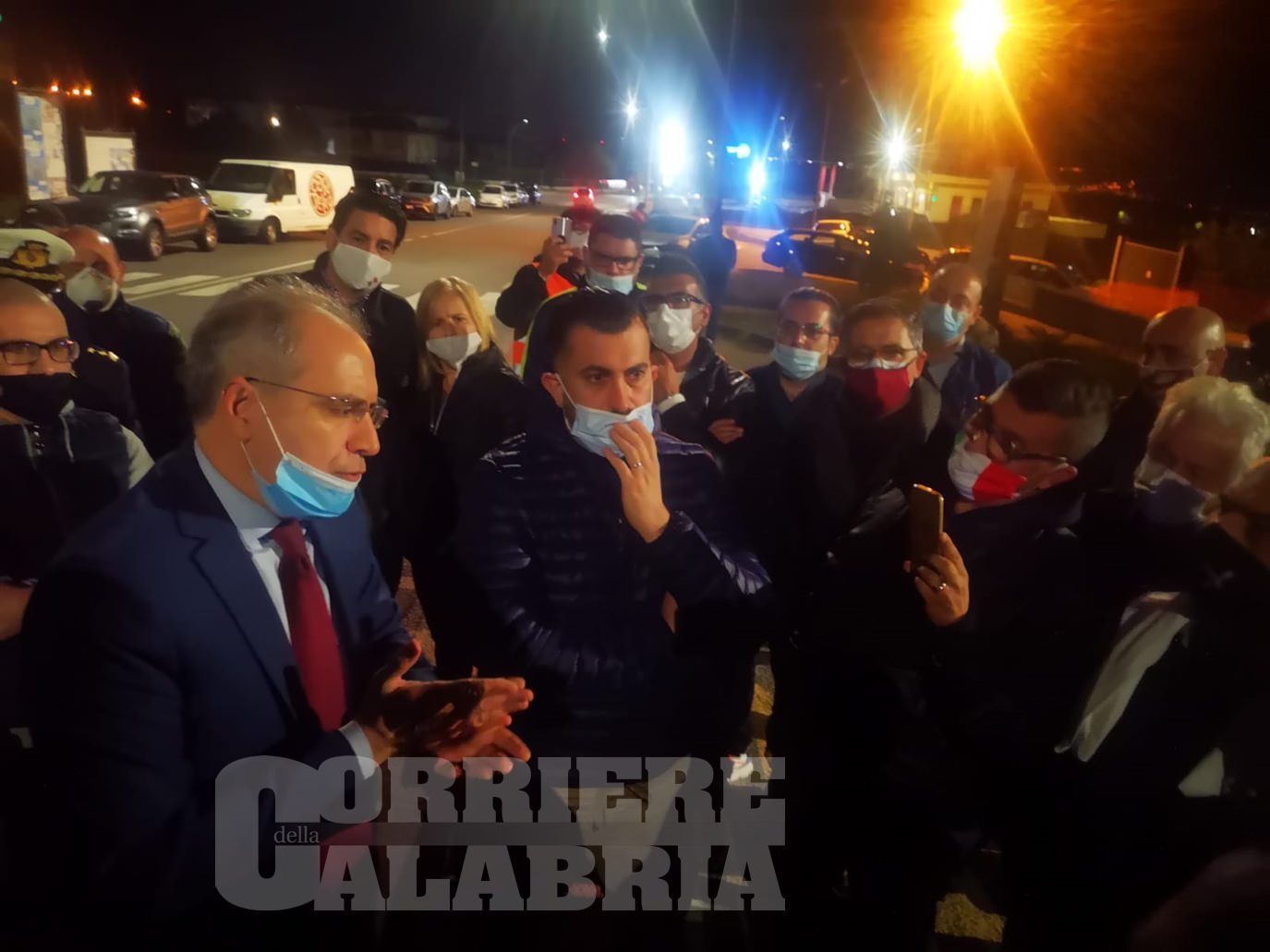 Lamezia "prova" a reagire contro il lockdown. E si affida alle promesse di Mascaro – VIDEO