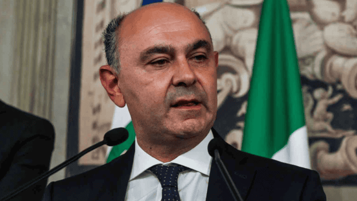 Bonifica Sin Crotone, De Cristofaro: «L’ordinanza di Errigo fa solo gioco a Eni»