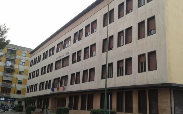 Soverato, si torna a scuola. Concluso lo screening sugli studenti: 9 positivi su 605 tamponi