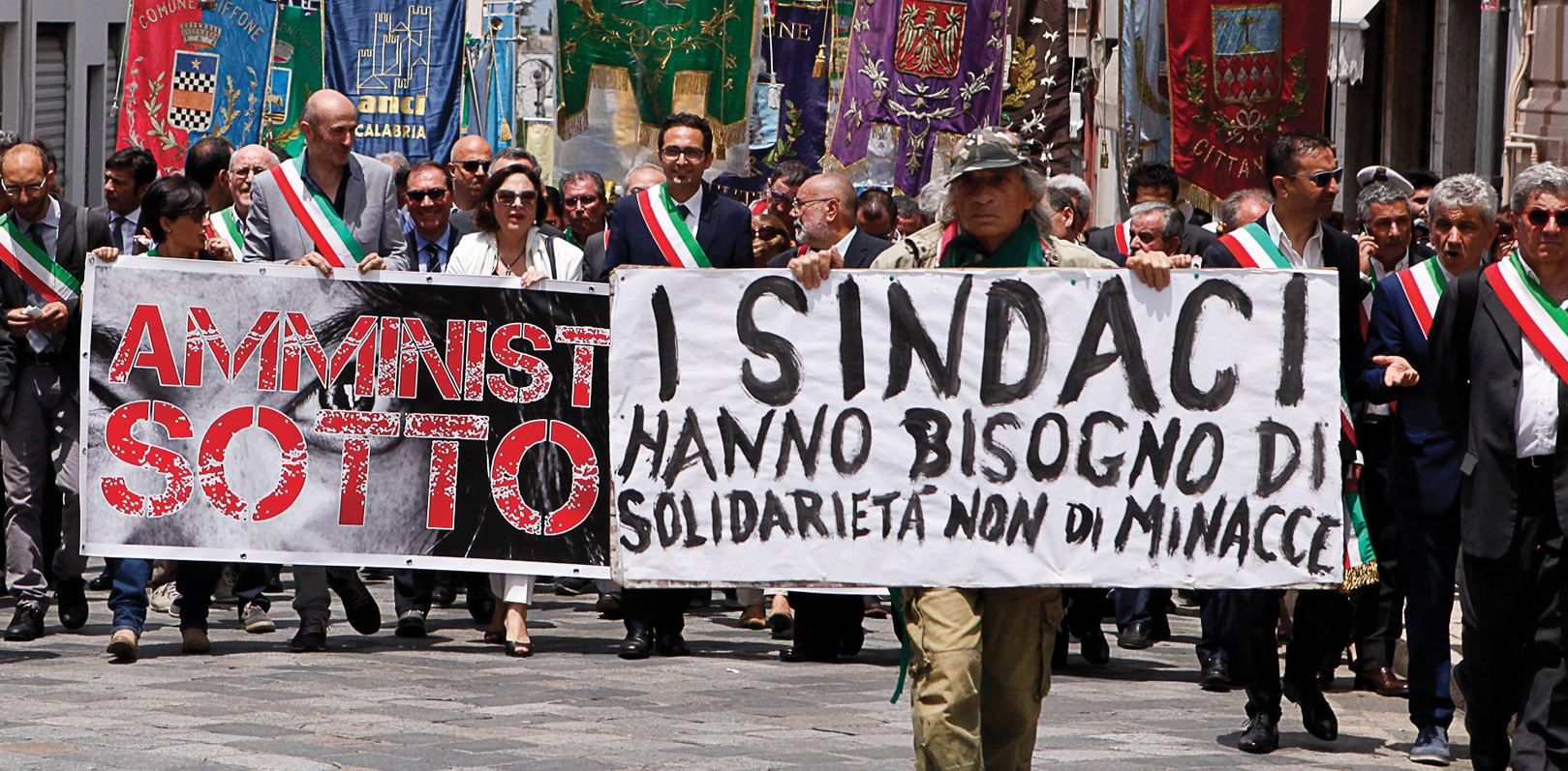 Territori «intrisi di mafia» e minacce agli amministratori, Calabria quarta in Italia