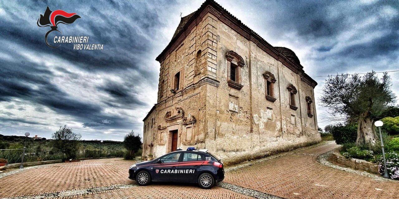 Pistola e munizioni nascoste in casa, arrestato un pregiudicato a San Gregorio