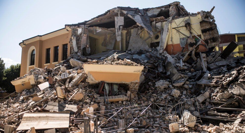 Scuola, in Calabria a rischio il 94% degli istituti