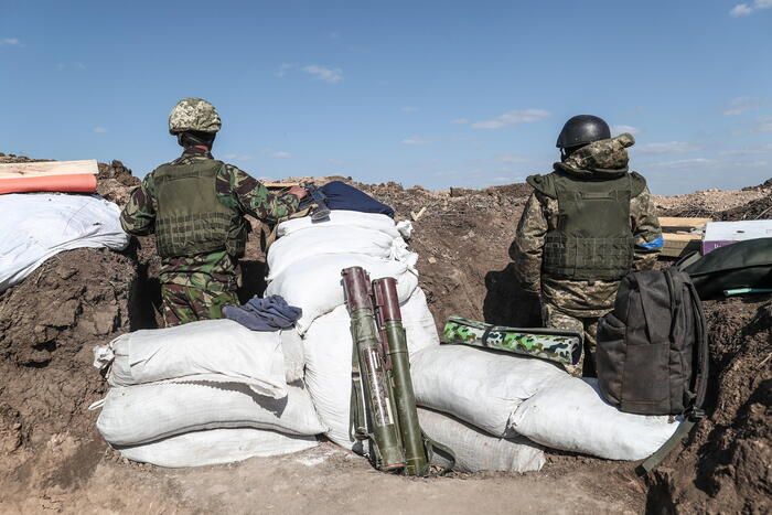 «Putin senza risorse fra un mese». L’analisi degli 007 della Nato