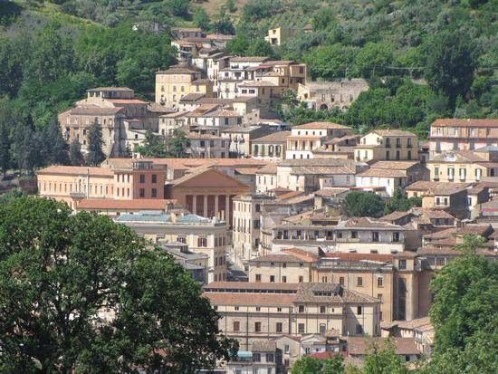 «Non spegnete le luci del centro storico di Cosenza»