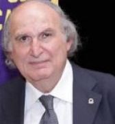 Mensa e cure gratuite, la missione del medico buono