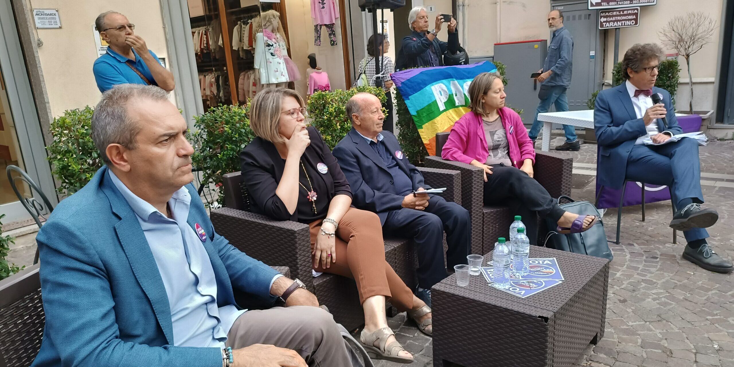 De Magistris: «Lotta alla mafia dimenticata volutamente. M5S incoerente: candida magistrati ma governa col partito di Dell’Utri»