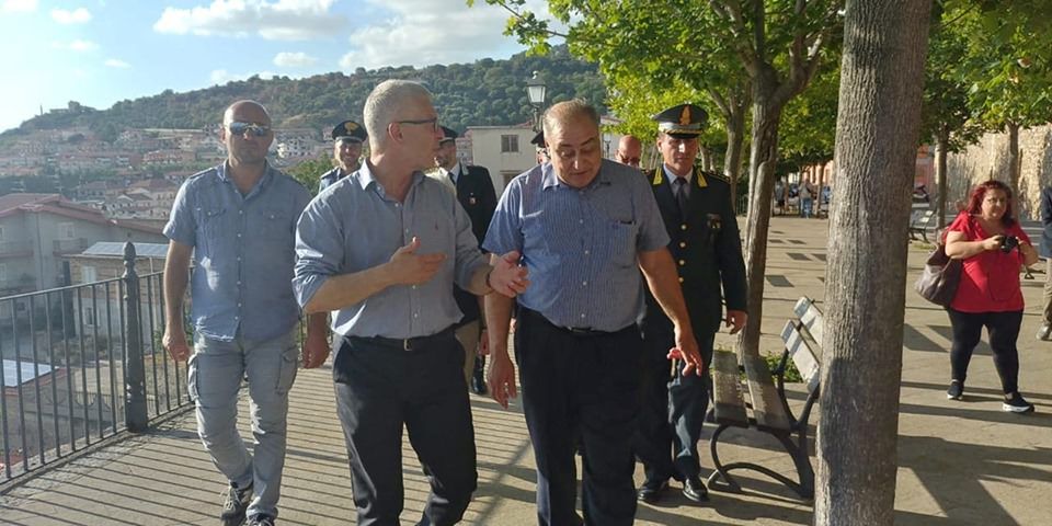 Morra incontra il commerciante anti-‘ndrangheta lasciato solo