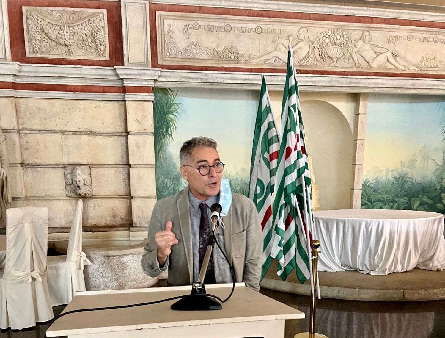 Lavoro agricolo, Piscioneri: «Necessario un nuovo modello di fare impresa»