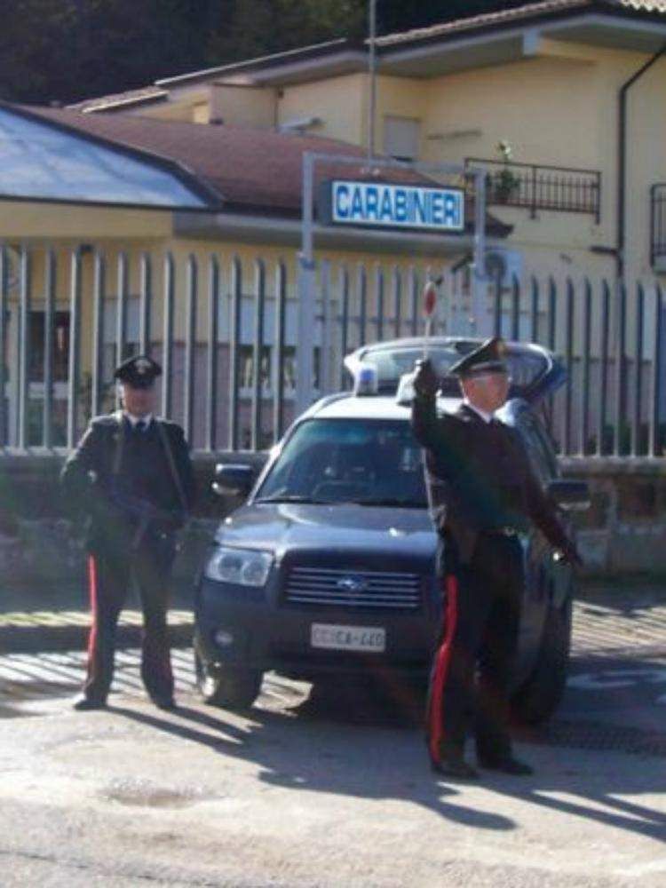 Tentata estorsione, arrestate due persone