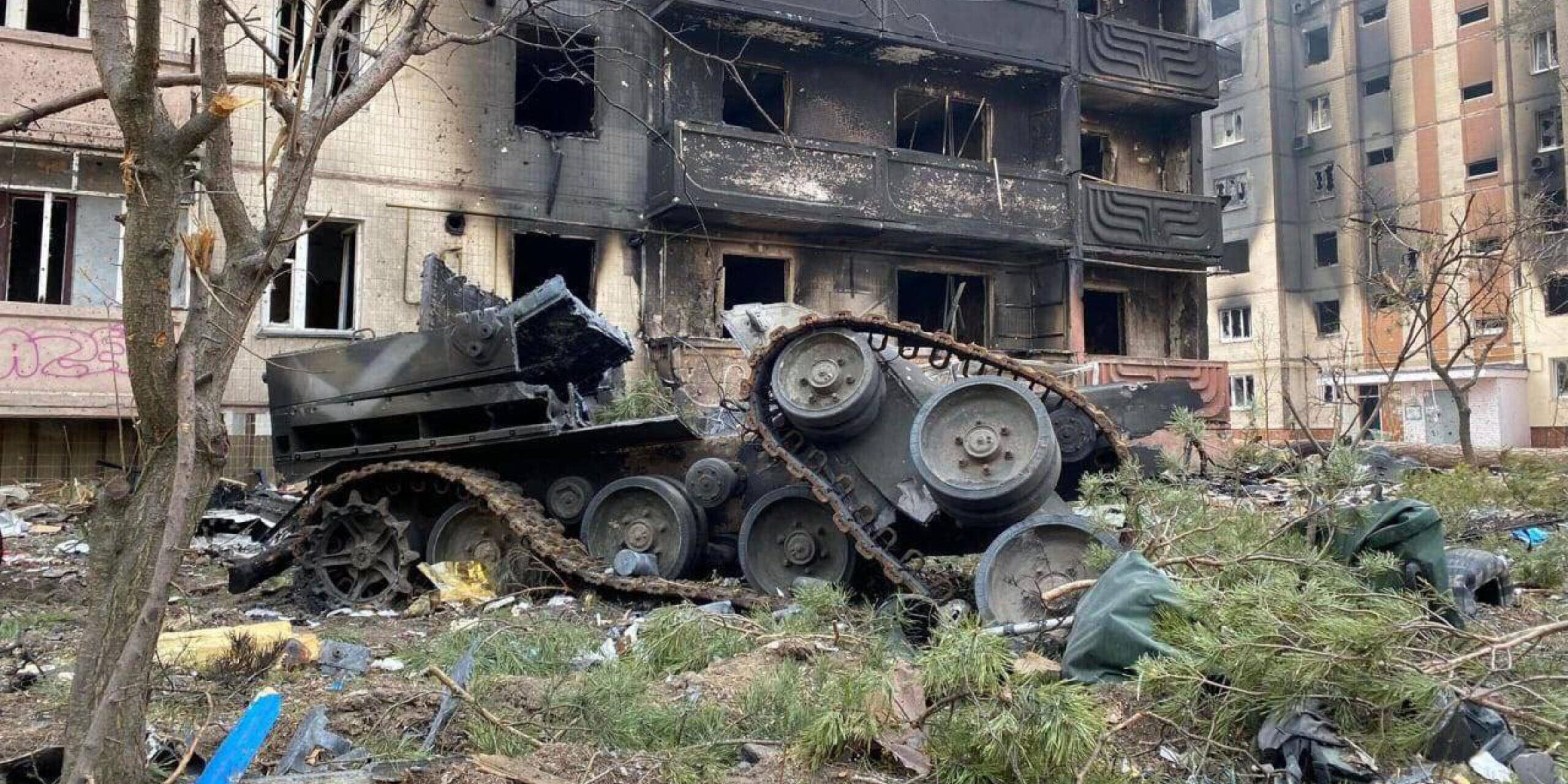 Ucraina, l’orrore di Bucha sciocca l’Occidente