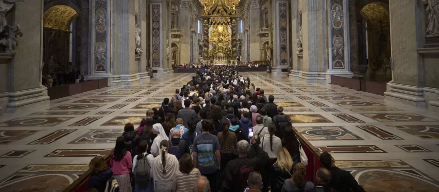 Papa Francesco, 50mila accessi a San Pietro