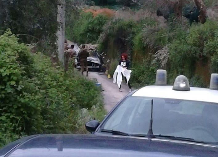 Autobomba a Limbadi, si indaga sull’esplosivo