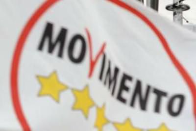 Tensioni e "certificazione" in ritardo, gli inciampi del M5S a Rende