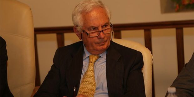 Sanità, l’ex commissario si “proponeva” a Spirlì: «Serve un Massimo Scura?»