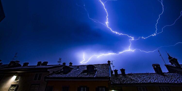 Uragano mediterraneo, allerta rossa anche martedì per Reggino e Jonio catanzarese