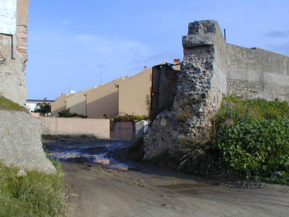 IN EDICOLA | La Calabria che frana nell`indifferenza generale