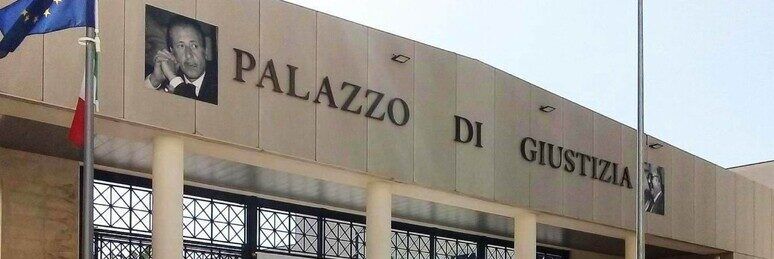 Donna uccisa a botte a Marsala, fermato il figlio