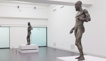 Allarme per i Bronzi di Riace, basamento antisismico sarebbe compromesso
