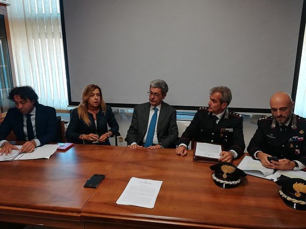 Nozze finte per gli immigrati a Cosenza, per il Riesame è associazione a delinquere