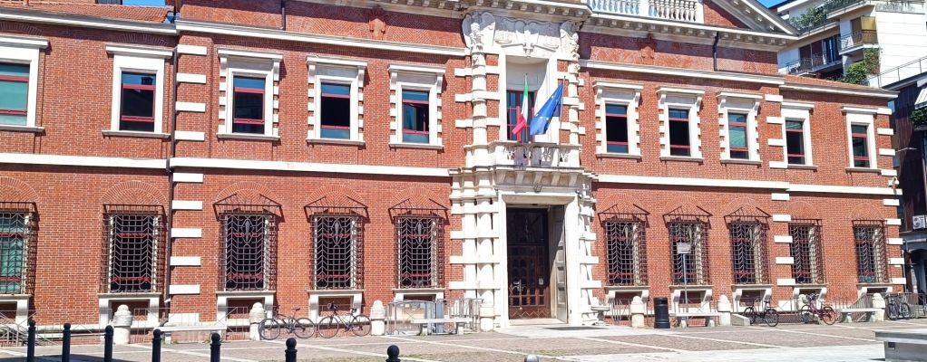 Estorsione, minacce e pestaggi nel Varesotto: 12 condanne