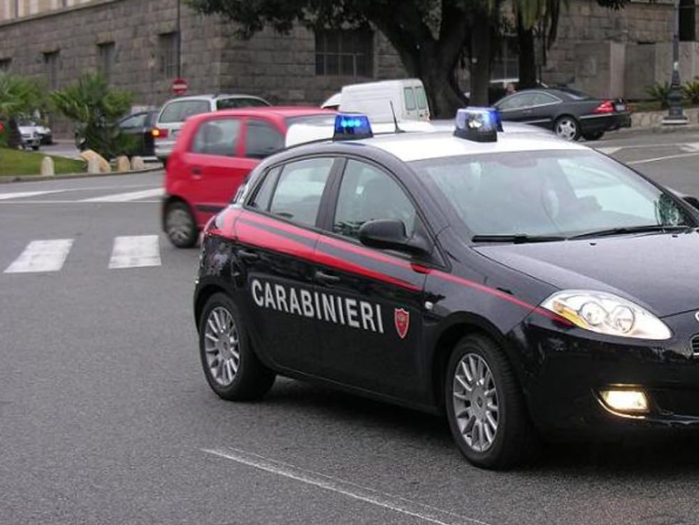 Tre colpi di pistola contro l`auto del sindaco di Monasterace