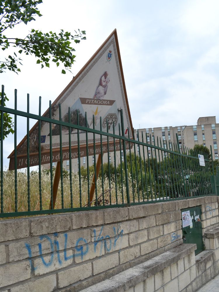 Il sito si bonifica con le piante Ma Crotone snobba Pitagora