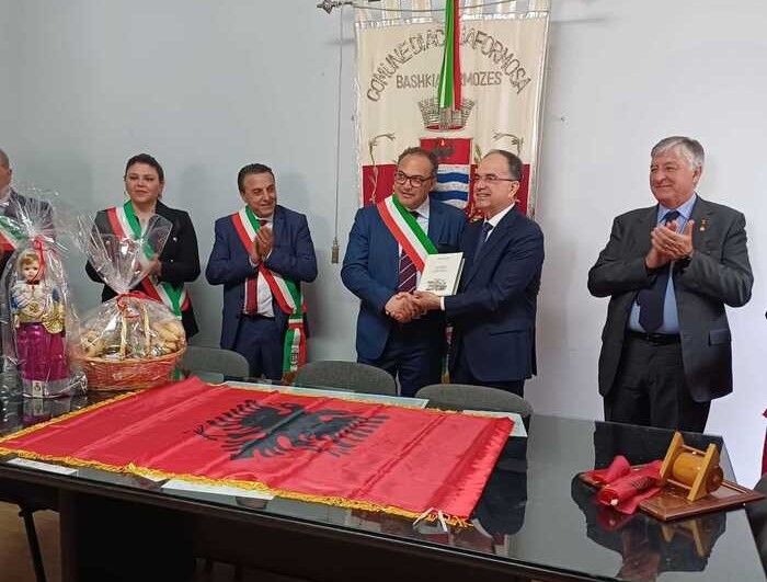 Il presidente dell’Albania in visita ad Acquaformosa: «Grazie per quanto fate»