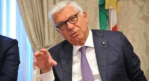 Aeroporto di Crotone, De Felice: «Quello che Sculco dimentica»