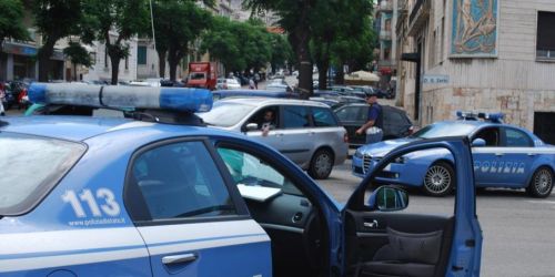 Controlli delle Volanti nel centro di Reggio Calabria