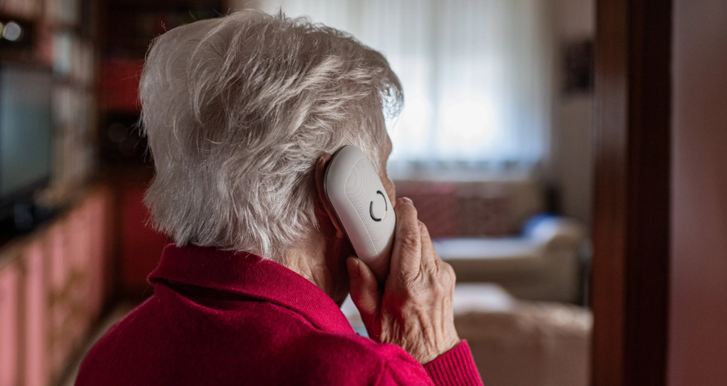 Truffano anziana con la “tecnica” del carabiniere: arrestati