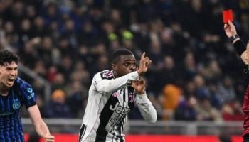 La fuga dell’Inter, ma il rosso di Kalulu pesa