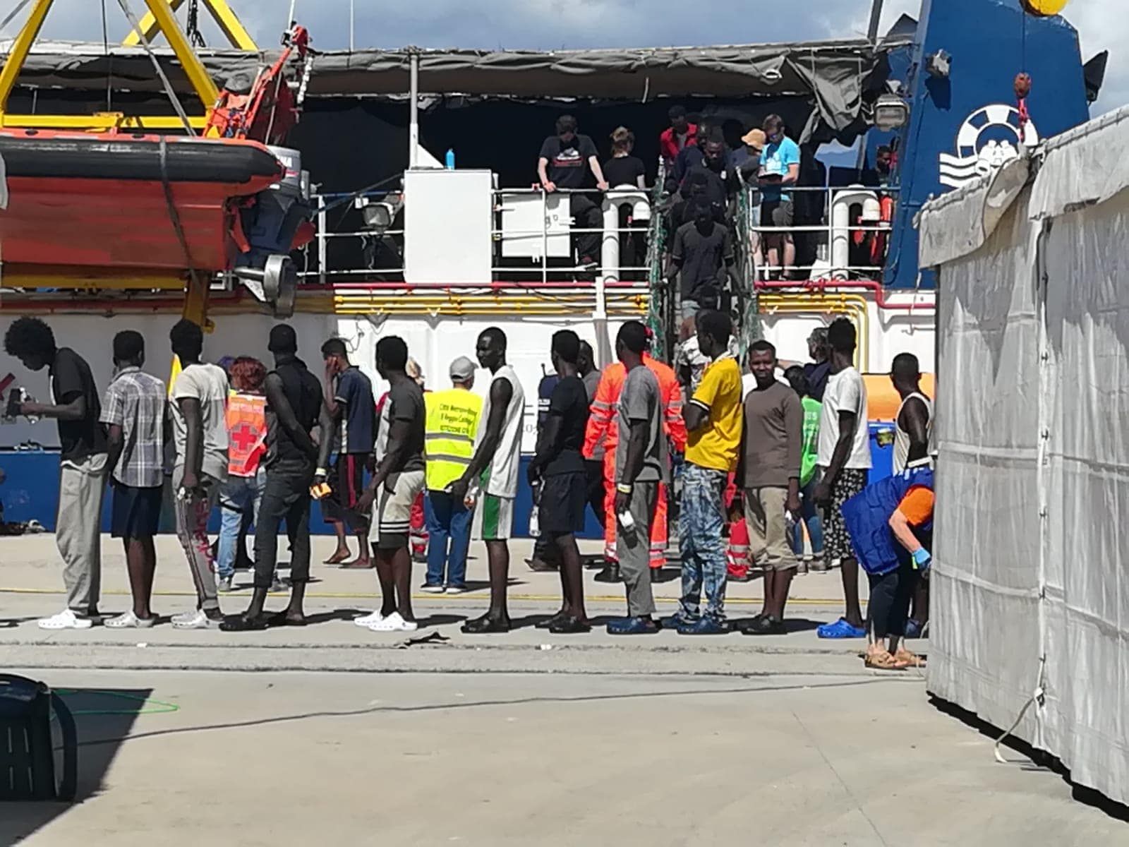 A Reggio il primo sbarco con Salvini al Viminale – VIDEO