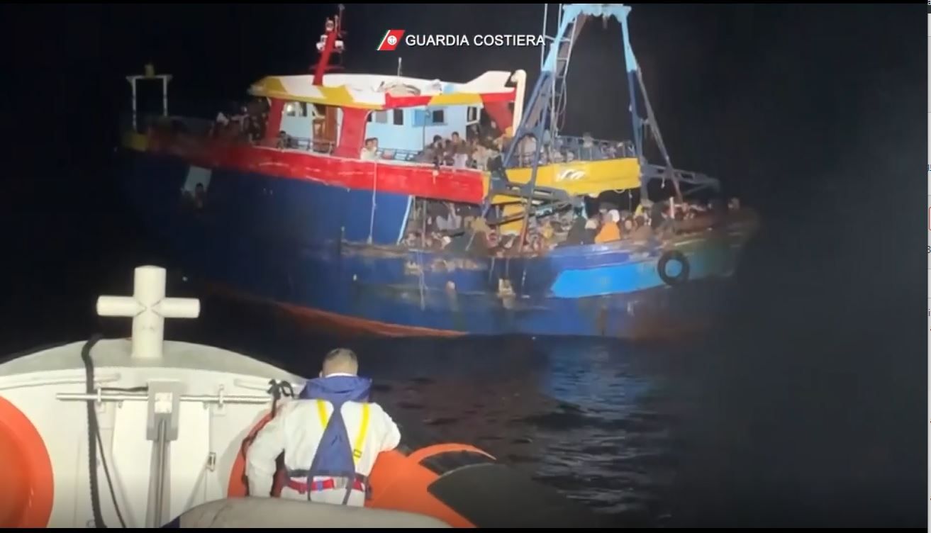 Migranti, in 600 soccorsi tra Calabria e Sicilia – VIDEO