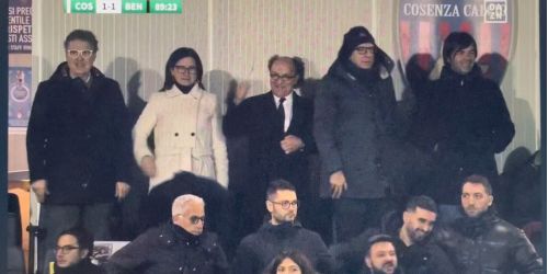 Il “balletto” di Guarascio che lo allontana ulteriormente dalla tifoseria