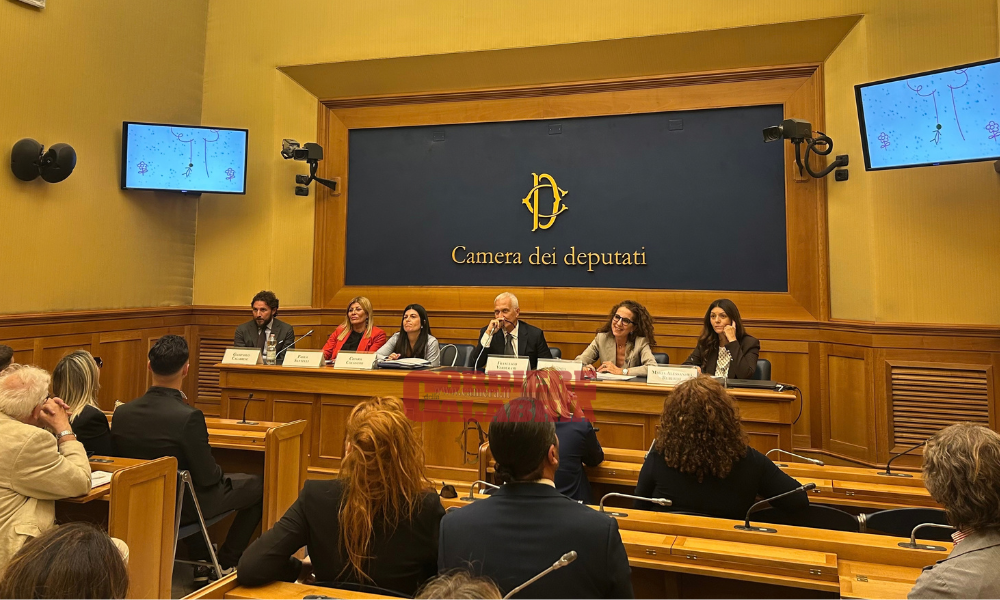 Dalla detenzione al riscatto, alla Camera il fumetto animato “Punto e a Capo”: «Arte e cultura strumenti contro l’illegalità»