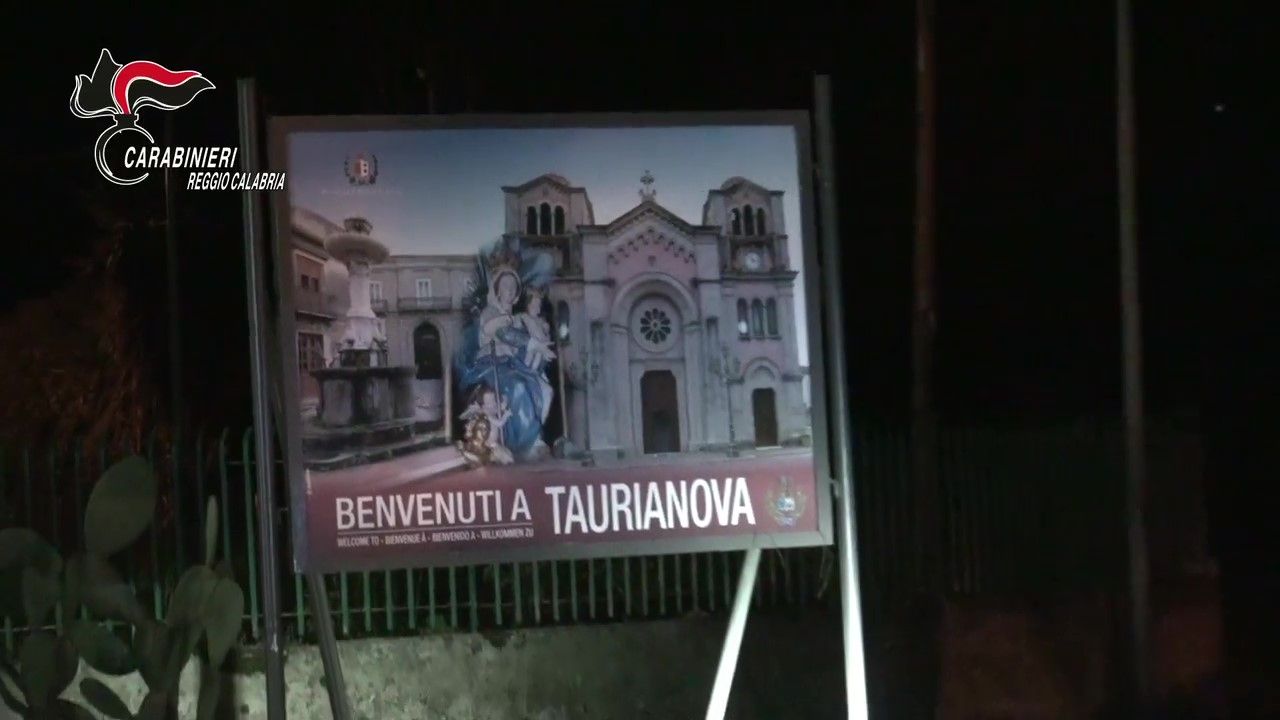 Da Platì a Taurianova la “staffetta” per trasportare la droga. «Mi puoi portare un altro agnello»