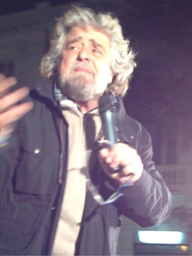 Comunali Reggio, grillini contro grillini