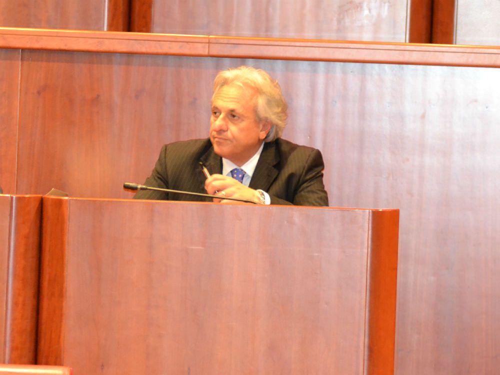 I legali di Arena: «Tutti sanno che non è mafioso»