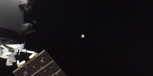 metà strada verso la luna