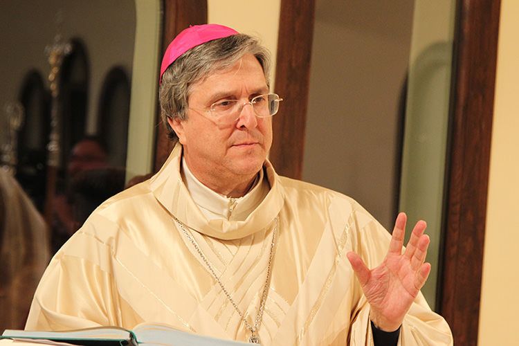 Monsignor Savino: «Diritto alla salute disatteso»