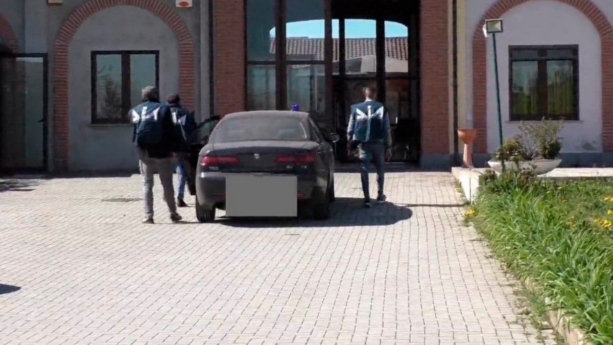 Commercialista al soldo dei clan nel Torinese, scatta la confisca per 4 milioni