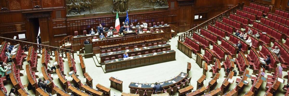 Manovra, lo scontro dentro Forza Italia: «Favori inaccettabili alla Calabria»