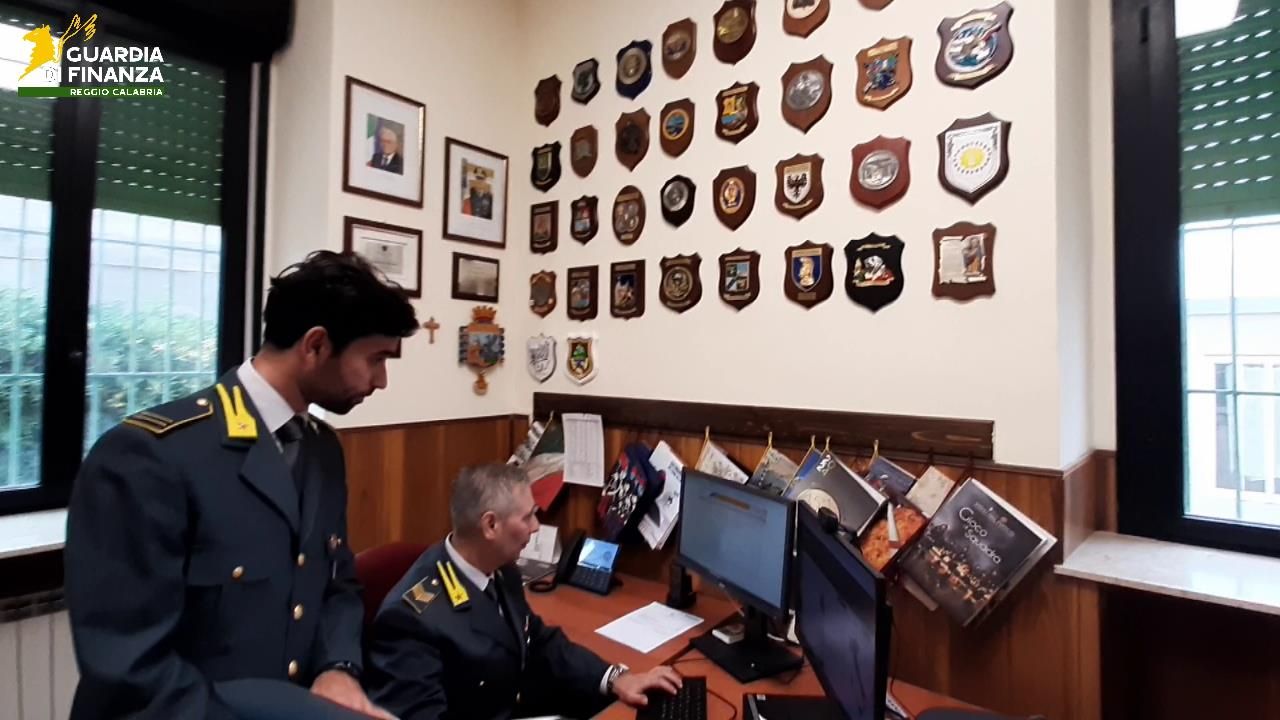 ‘Ndrangheta, sequestrati beni per quasi un milione a un imprenditore della Locride – VIDEO